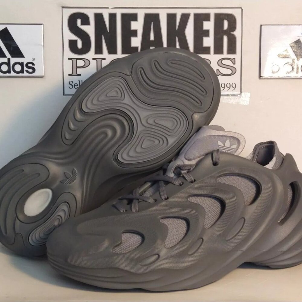 Adidas adiFOM Q - HP6585 - Grey Four / Grey Three - Men's Size: 9 or 9.5 - NEW !
